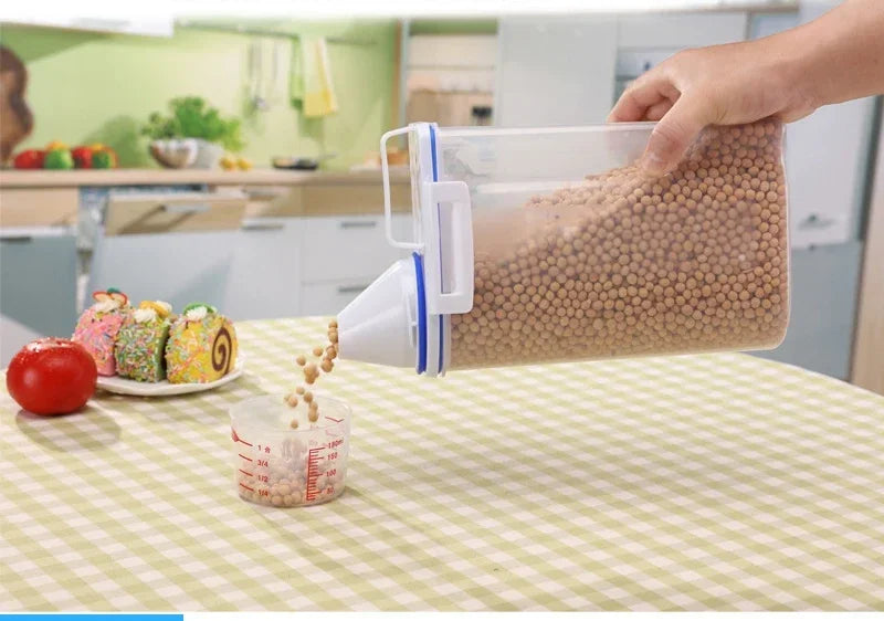 FreshPaws Food Storage Container